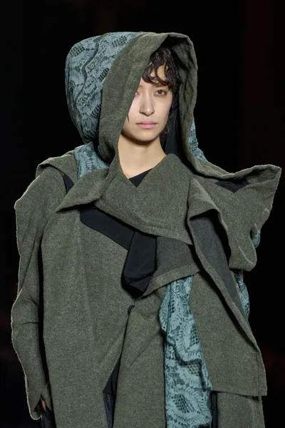 Look 97